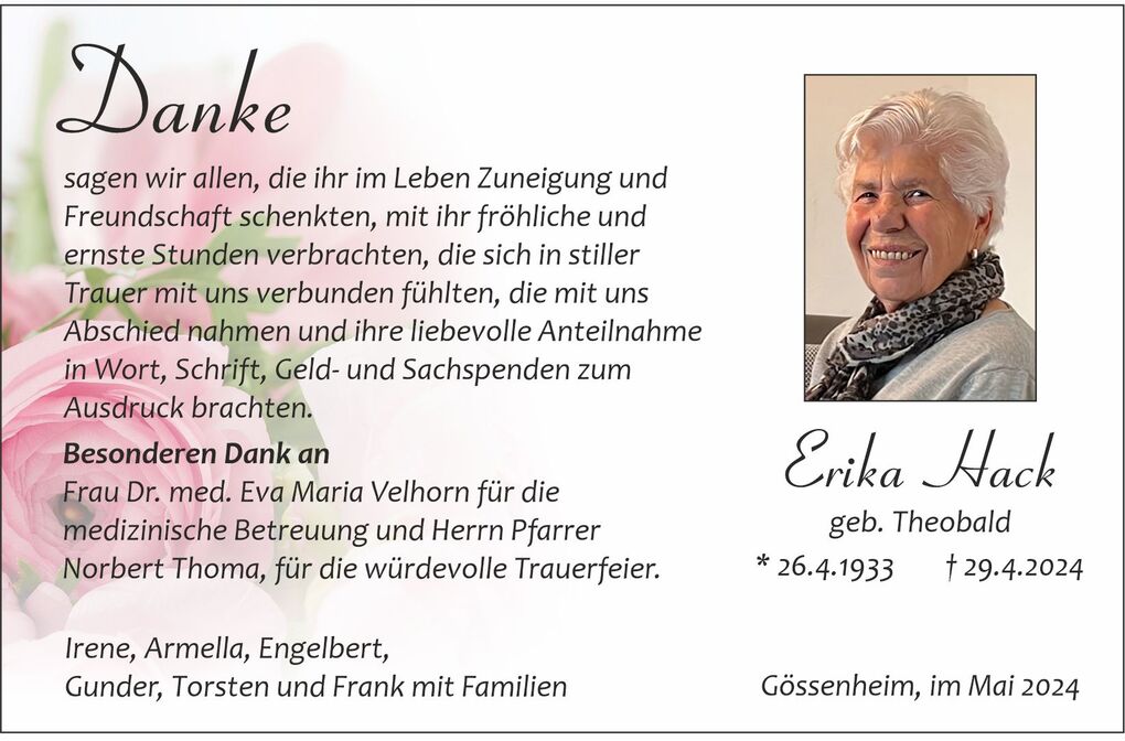 Dankesk&auml;rtchen mit Foto einer l&auml;chelnden Frau, umgeben von Rosen, enth&auml;lt pers&ouml;nliche Danksagungen und Gedenkinformationen.