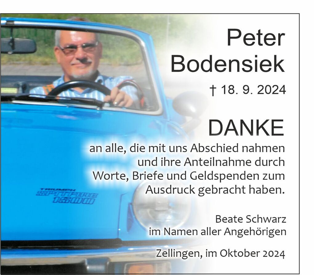 Trauerkarte mit dem Bild eines Mannes in einem blauen Auto, umgeben von Dankestext und weiteren Angaben.