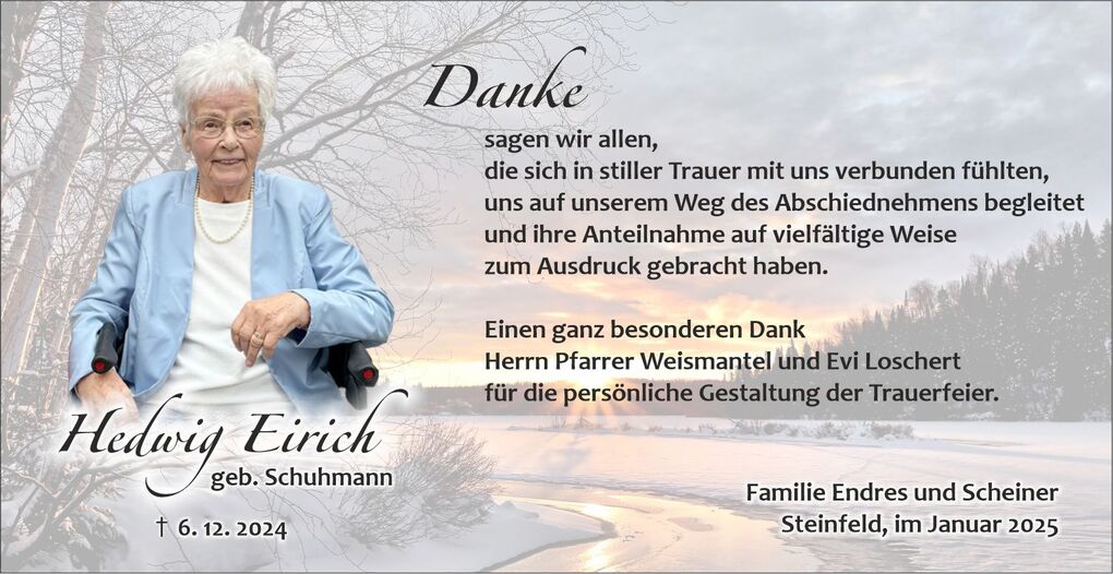 Traueranzeige mit einem Portr&auml;t einer &auml;lteren Frau in blauer Jacke und einem Dankestext im hinteren Teil des Bildes.