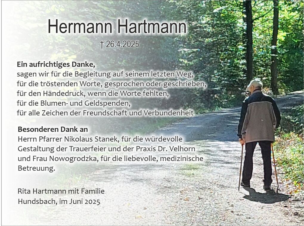 Sterbebild von Hermann Hartmann mit Dankesschreiben und Namen, im Hintergrund ein Weg durch einen Wald.
