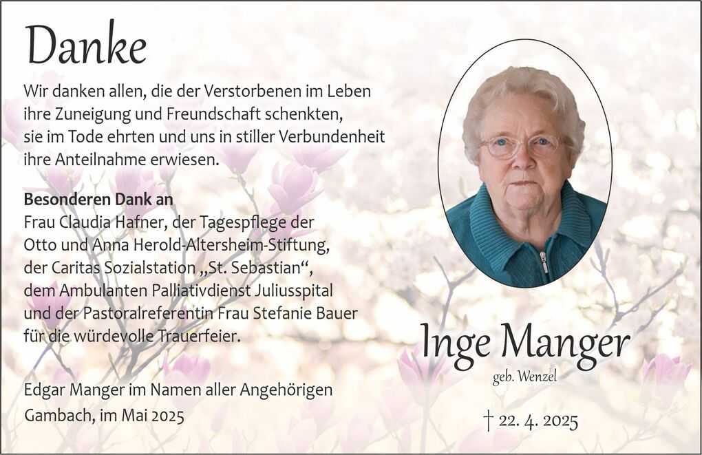 Trauercard mit Dankesworten, einem Ovalfoto einer &auml;lteren Frau und Pastellt&ouml;nen von Bl&uuml;ten im Hintergrund.
