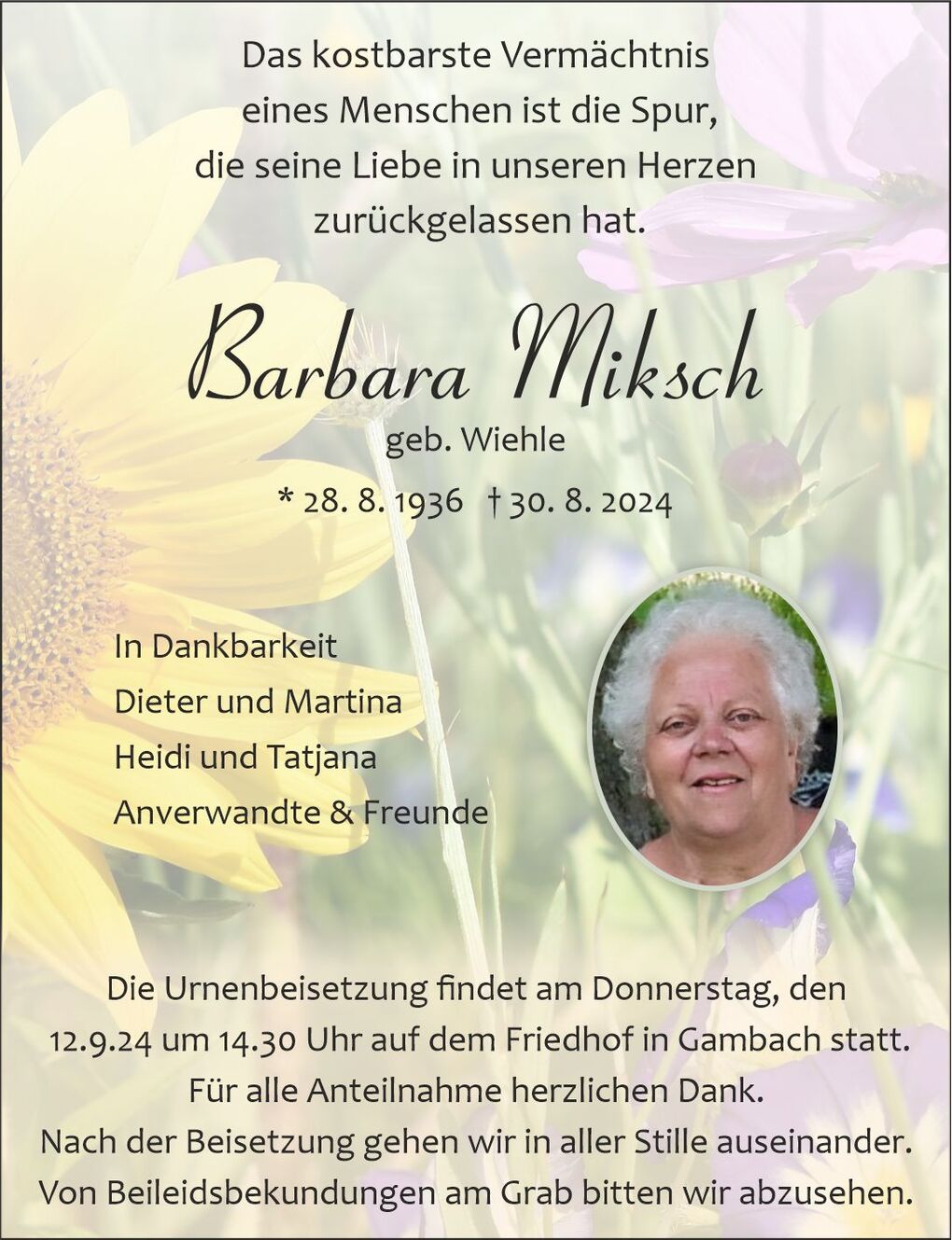 Traueranzeige f&uuml;r Barbara Miksch mit bl&uuml;hendem Hintergrund und einem Foto von ihr, Datum und Informationen zur Urnenbeisetzung.