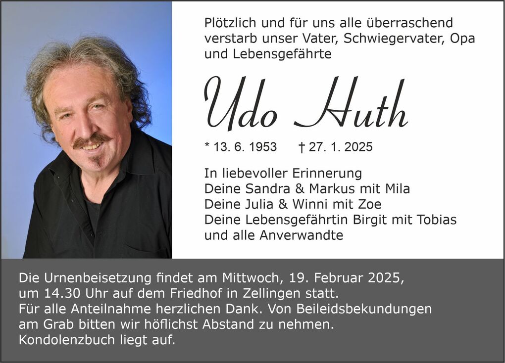 Port&auml;t eines Mannes mit lockigem Haar, umgeben von Traueranzeigen und Informationen zur Urnenbeisetzung.