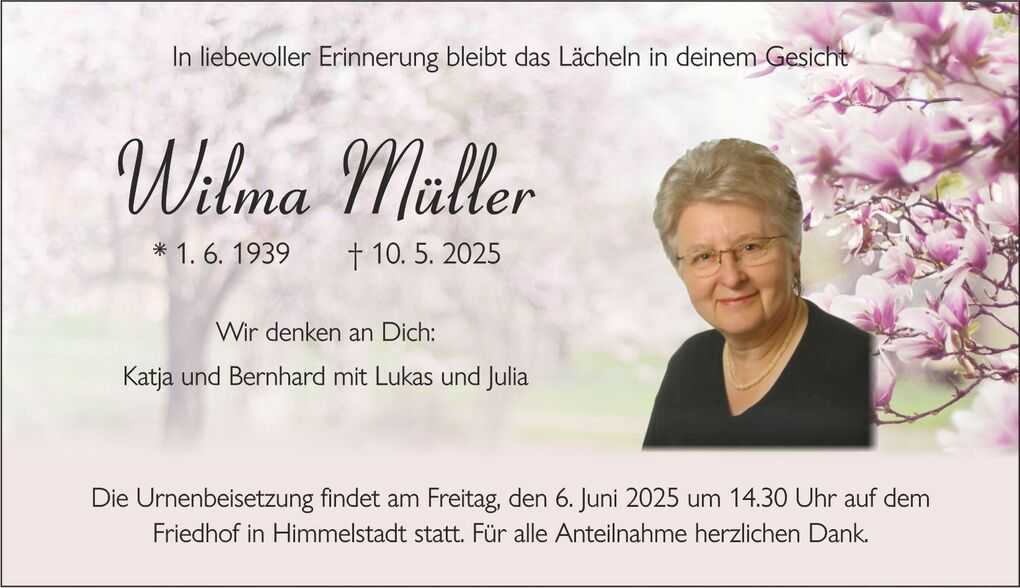 Erinnerungskarte f&uuml;r Wilma M&uuml;ller mit Portrait und bl&uuml;henden Magnolien im Hintergrund, Datum und Details zur Urnenbeisetzung.